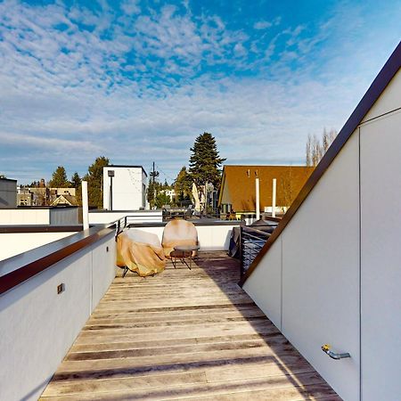 Luxury Ballard Townhome Сиэтл Экстерьер фото