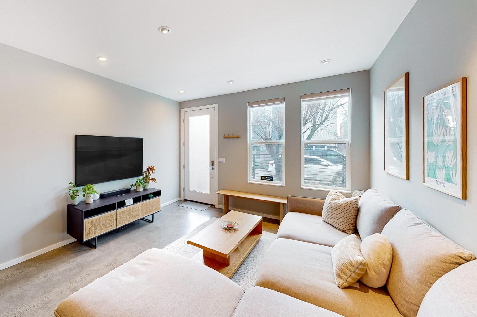 Luxury Ballard Townhome Сиэтл Экстерьер фото